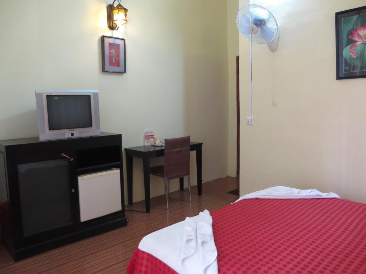 Goldie Guesthouse Phnom Penh Exterior foto